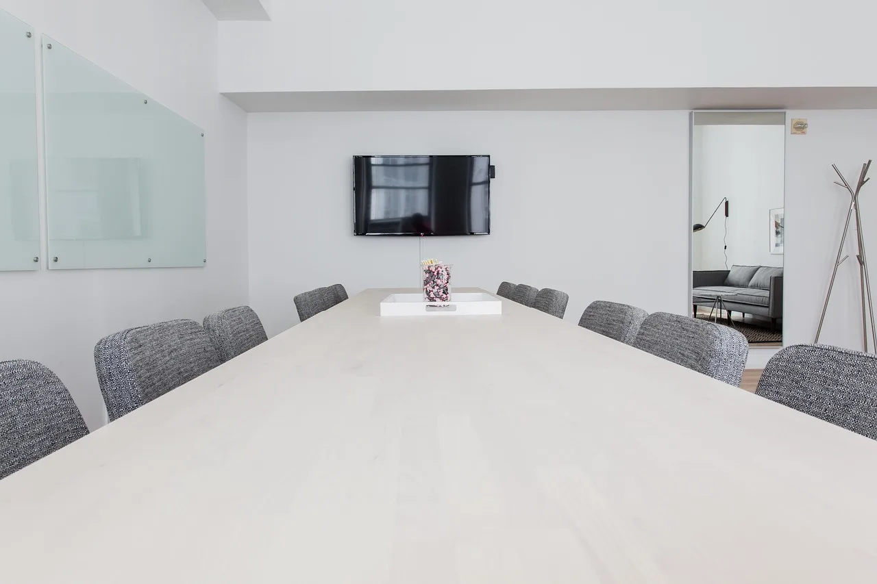 Professional cleaning of a commercial office workspace in Los Angeles
